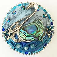 Swan button